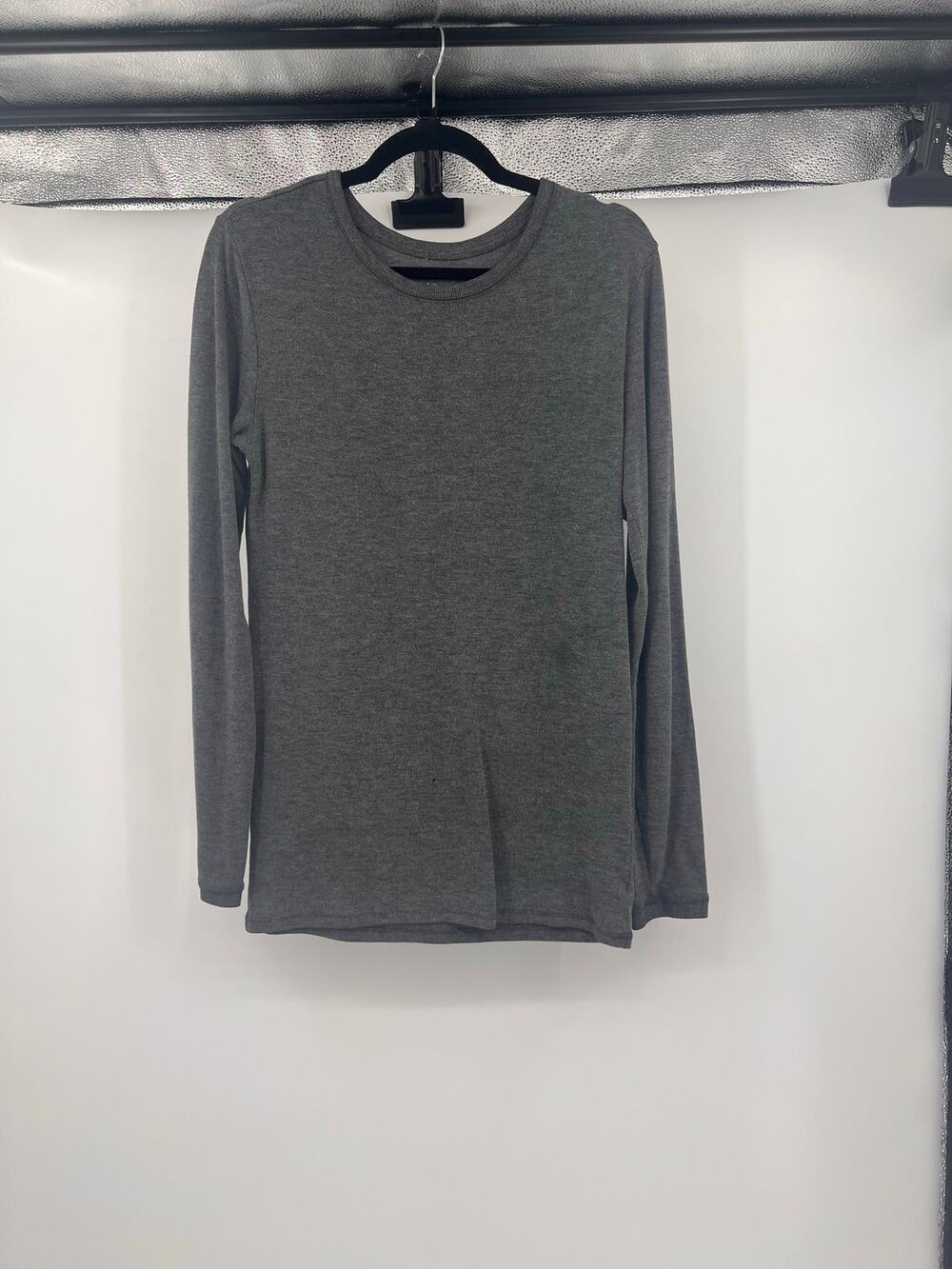 Good Fellow and Co Mens Med Long Sleeve Gray Shirt Athleisure Casual Streetwear